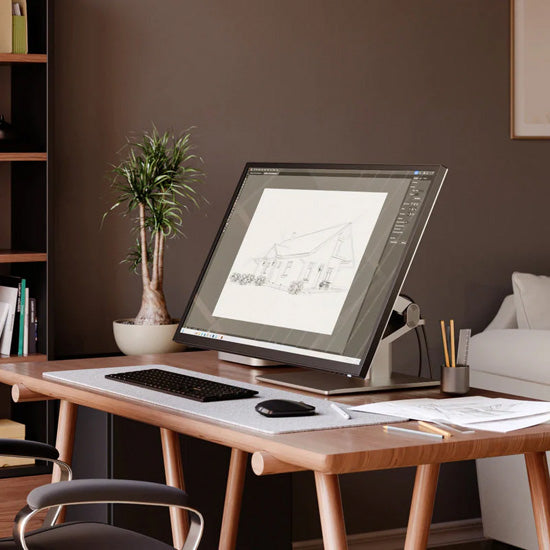 Monitor Clarity Fold Touch 32" 4K UHD con Power Delivery de 65W, webcam y soporte plegable