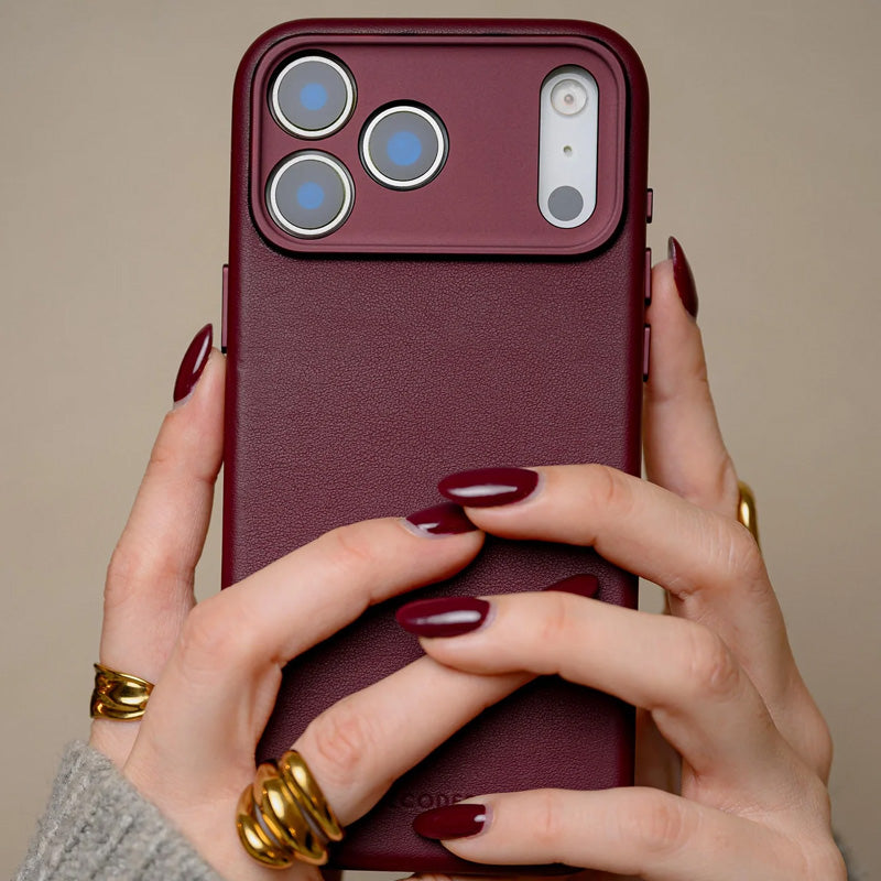 Funda de cuero iPhone 17 Pro Max Dark Ruby