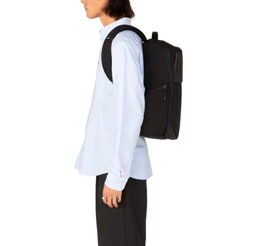 Mochila para MacBook hasta 16" e iPad hasta 12.9"