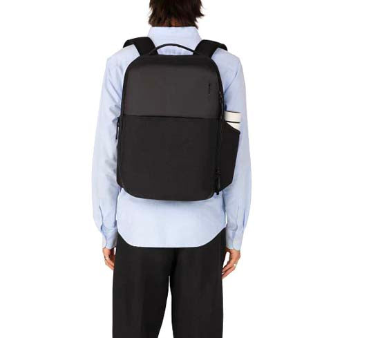 Mochila para MacBook hasta 16" e iPad hasta 12.9"