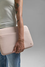 Funda A.R.C MacBook Pro 14" Peach