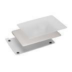 Carcasa rígida MB Pro 13" (2020/21/22 - M1 y M2) Transparente
