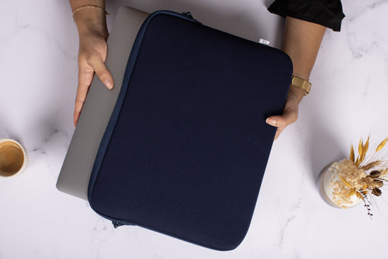 Funda MacBook Pro 14 Basics ²Life Azul/Blanco