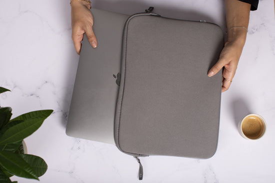 Funda MacBook Pro 16 Basics ²Life Gris/Blanco