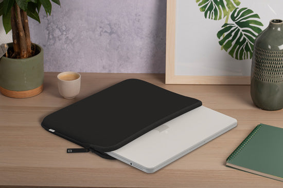 Funda MacBook NEO Basics²Life Perfect Fit Black / Black