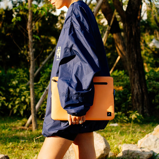 Ultralight Sleeve Apricot Crush MacBook Pro 16" & Pro/Air 15"