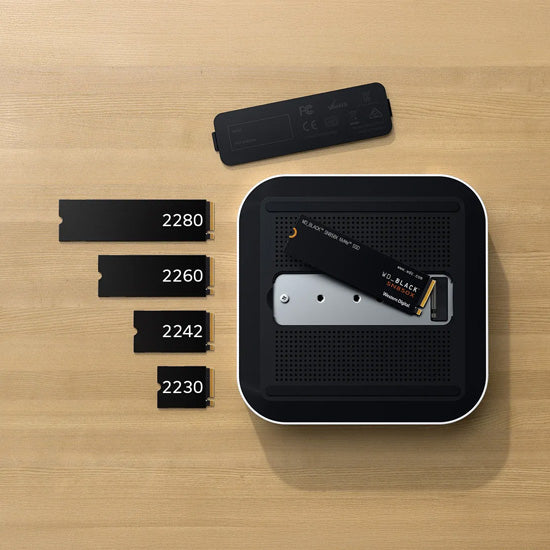 CubeDock™ Thunderbolt 5 con carcasa SSD Plata