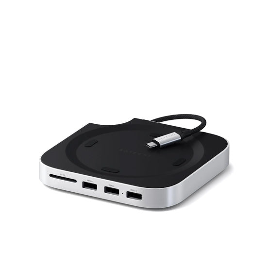 Soporte compacto y hub con enclosure SSD para el Mac Mini 2024, ofreciendo opciones de conectividad expandidas