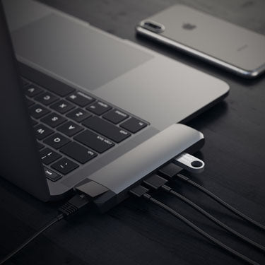 Hub Type-C Pro con Ethernet y HDMI 4K Gris Espacial