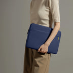 Funda Light-A18 para MacBook Air y Pro 13" (M5/M4/M3) Azul Marino