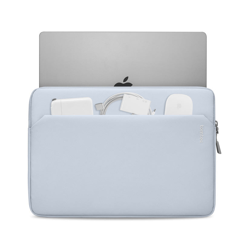 Funda Light-A18 para MacBook Air y Pro 13" (M5/M4/M3) Light Blue