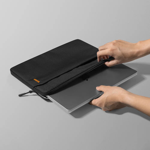 Funda Light-A18 para MacBook Air y Pro 13" (M5/M4/M3) Negro