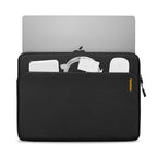 Funda Light-A18 para MacBook Air y Pro 13" (M5/M4/M3) Negro