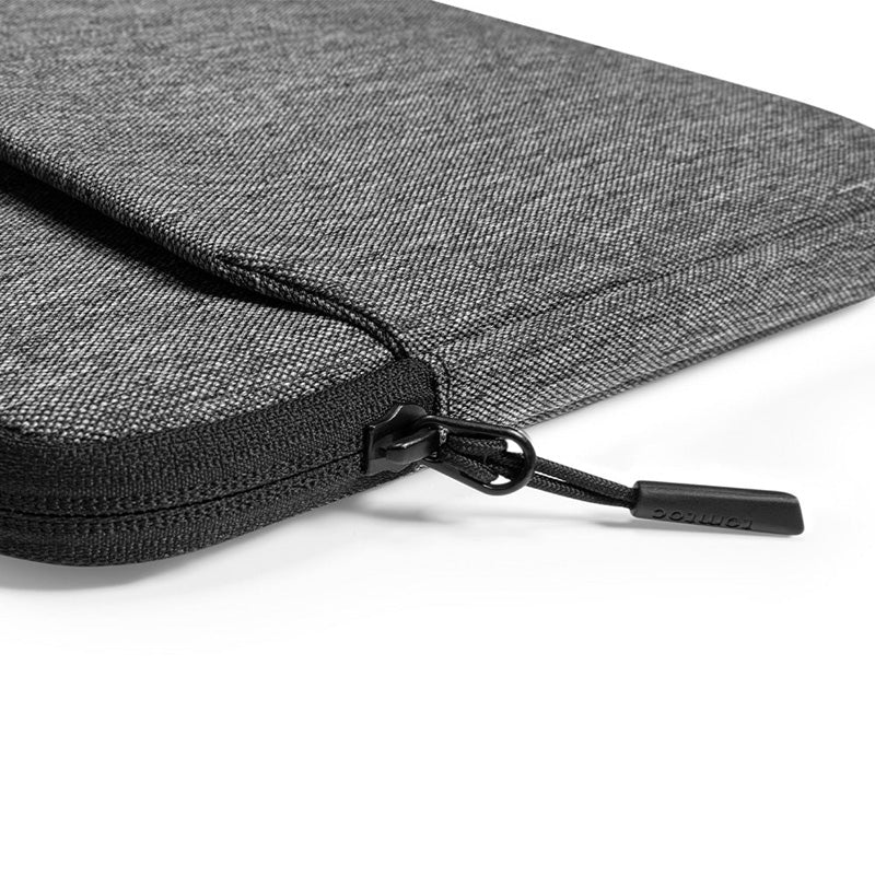 Funda Light-A18 para MacBook Air y Pro 13" (M5/M4/M3) Gris Oscuro
