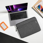 Funda Light-A18 para MacBook Air y Pro 13" (M5/M4/M3) Gris Oscuro