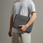 Funda Light-A18 para MacBook Air y Pro 13" (M5/M4/M3) Gris Oscuro