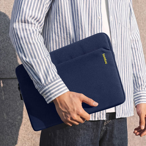 Funda Light-A18 para MacBook Neo de 13"
