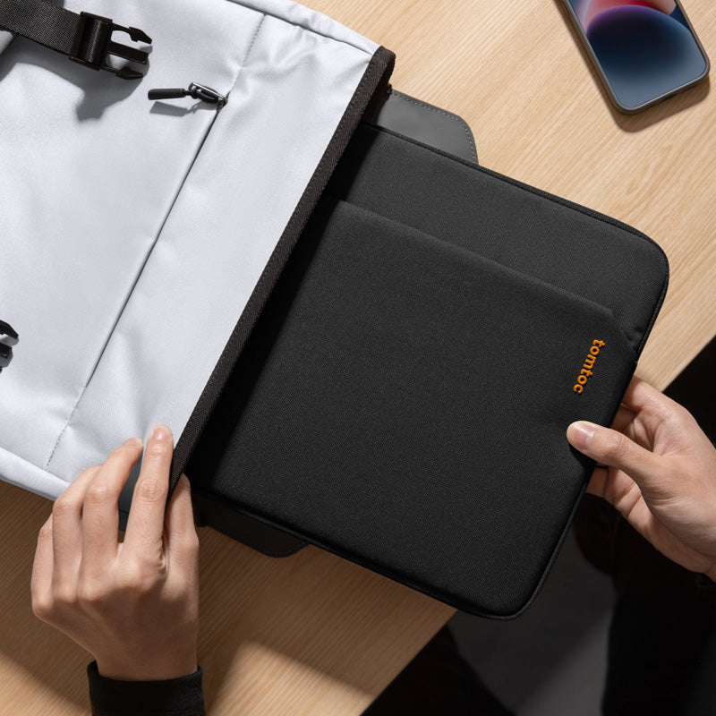 Funda Light-A18 para MacBook Neo 13" Negro
