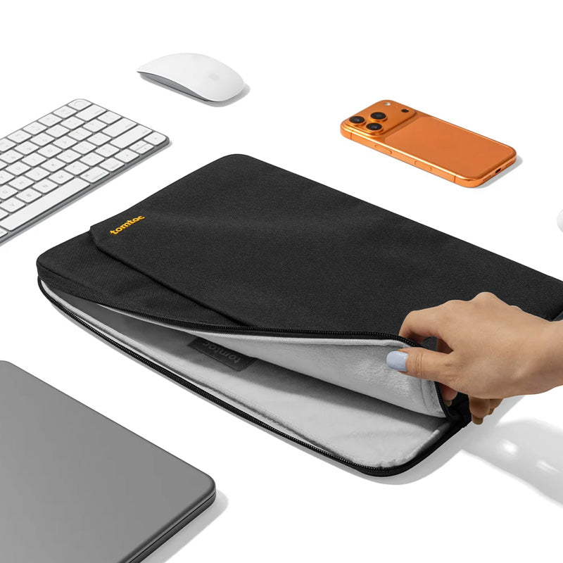 Funda Light-A18 para MacBook Neo 13" Negro