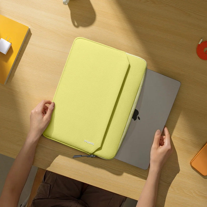 Funda Light-A18 para MacBook Neo 13" Citrus