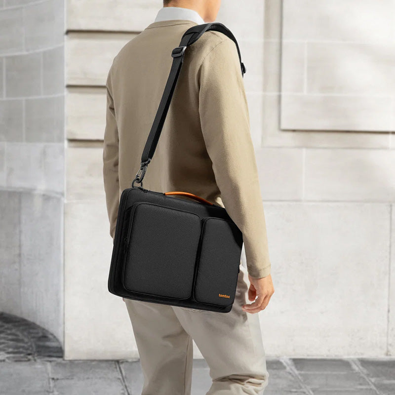 Bolso bandolera Defender-A42 para portátil de 15,6-16,2" Negro