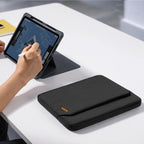 Funda para tableta Light-B18 iPad (A16) y Air/Pro 11" Negro