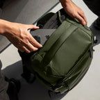 Mochila de viaje para portátil Navigator-T66 Liteway 40L Verde