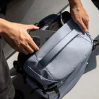 Mochila de viaje Navigator-T66 Liteway 20L Gris