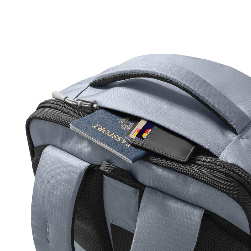 Mochila de viaje Navigator-T66 Liteway 20L Gris