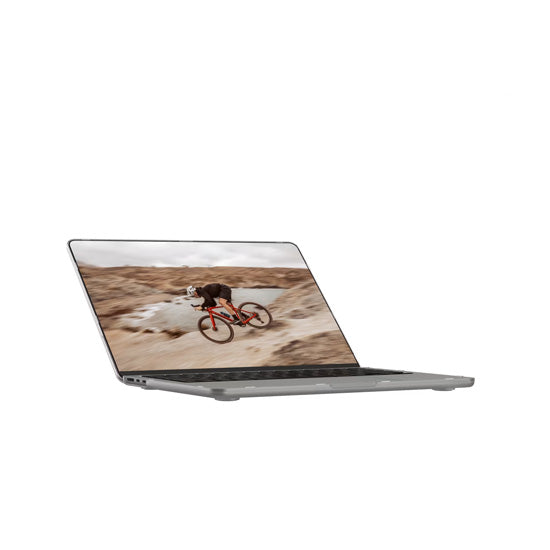 Funda Essential Armor MacBook Air 13" (M2/M3/M4/M5) Clear